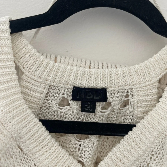 NBD Marcella Open Cable Cropped Pullover - Picture 3 of 8